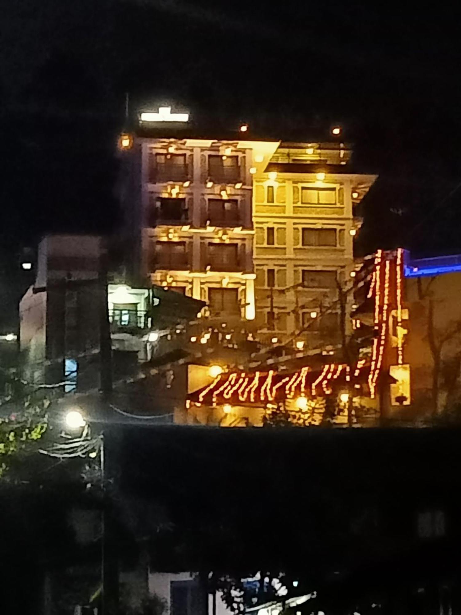 Hotel Kings ポカラ エクステリア 写真