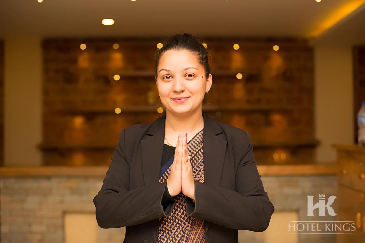 Hotel Kings ポカラ エクステリア 写真